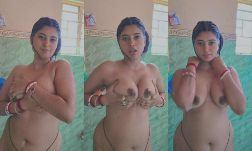 Beautiful Sexy Boudi Bathing