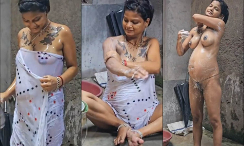 Village Wife Bathing Infront Of Her Husband