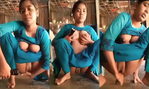 Horny Village Girl Fingering Masturbating With Torch